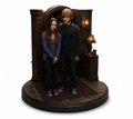 Tate & Violet 3D Hand Painted AHS Murder House Diorama – 20 cm